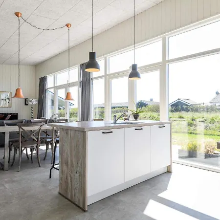 8 Person In Ringkøbing